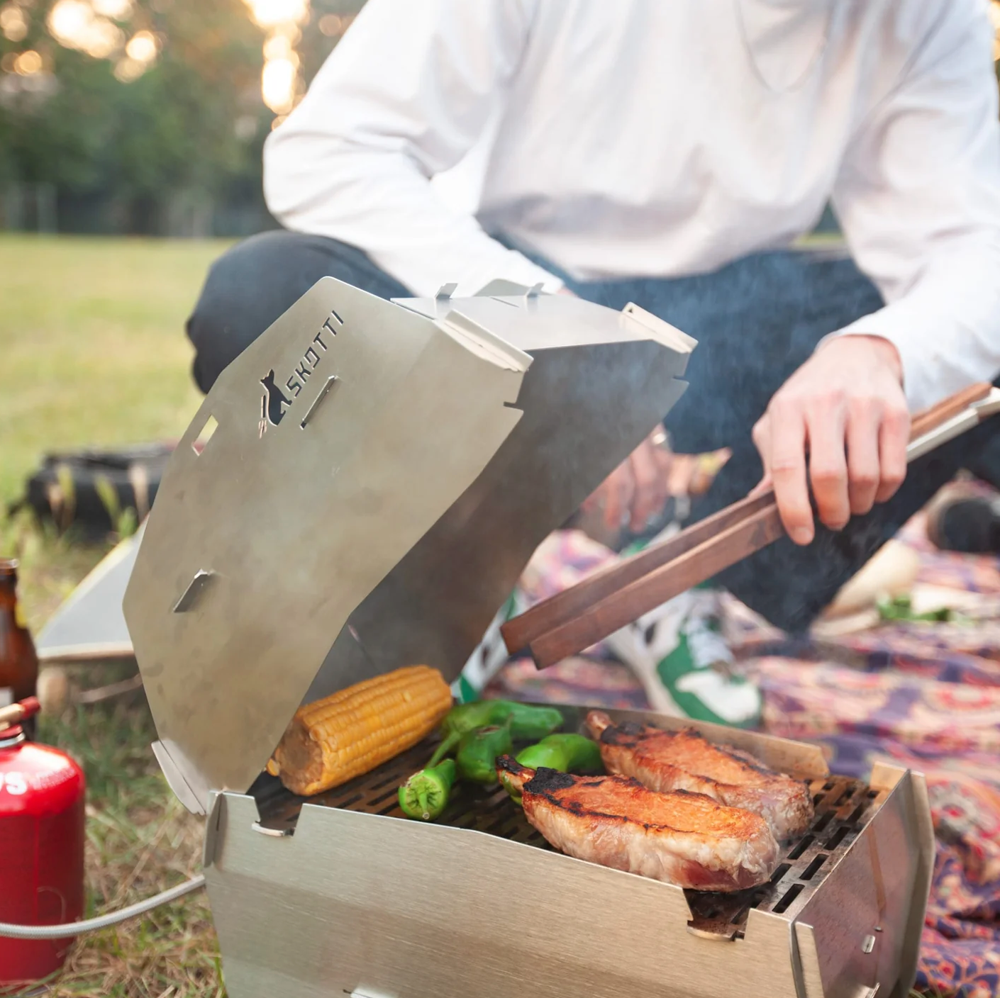SKOTTI GRILL + CAP + 3 X GAS