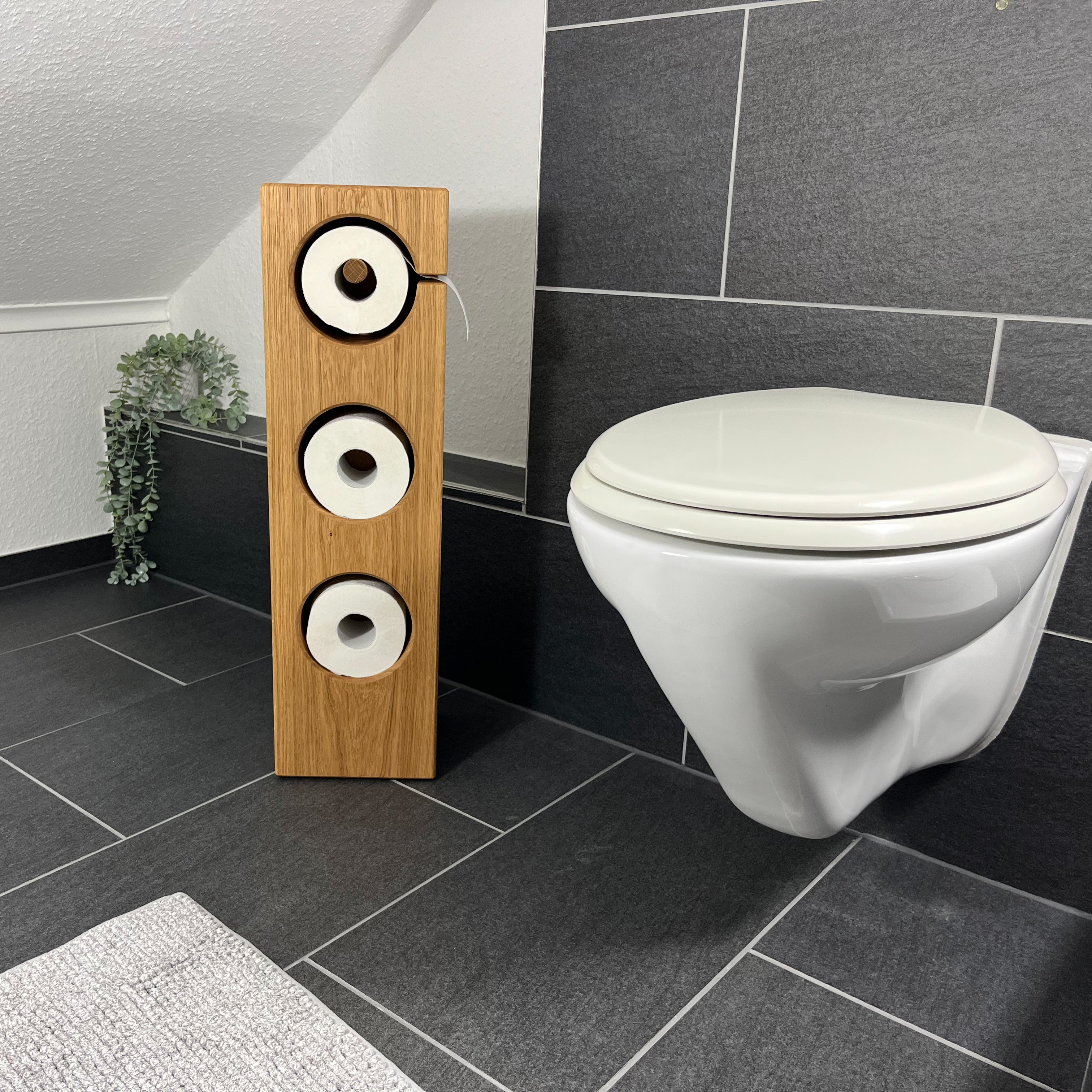 Toilettenpapierhalter aus Massivholz Eiche - ein echter Hingucker!