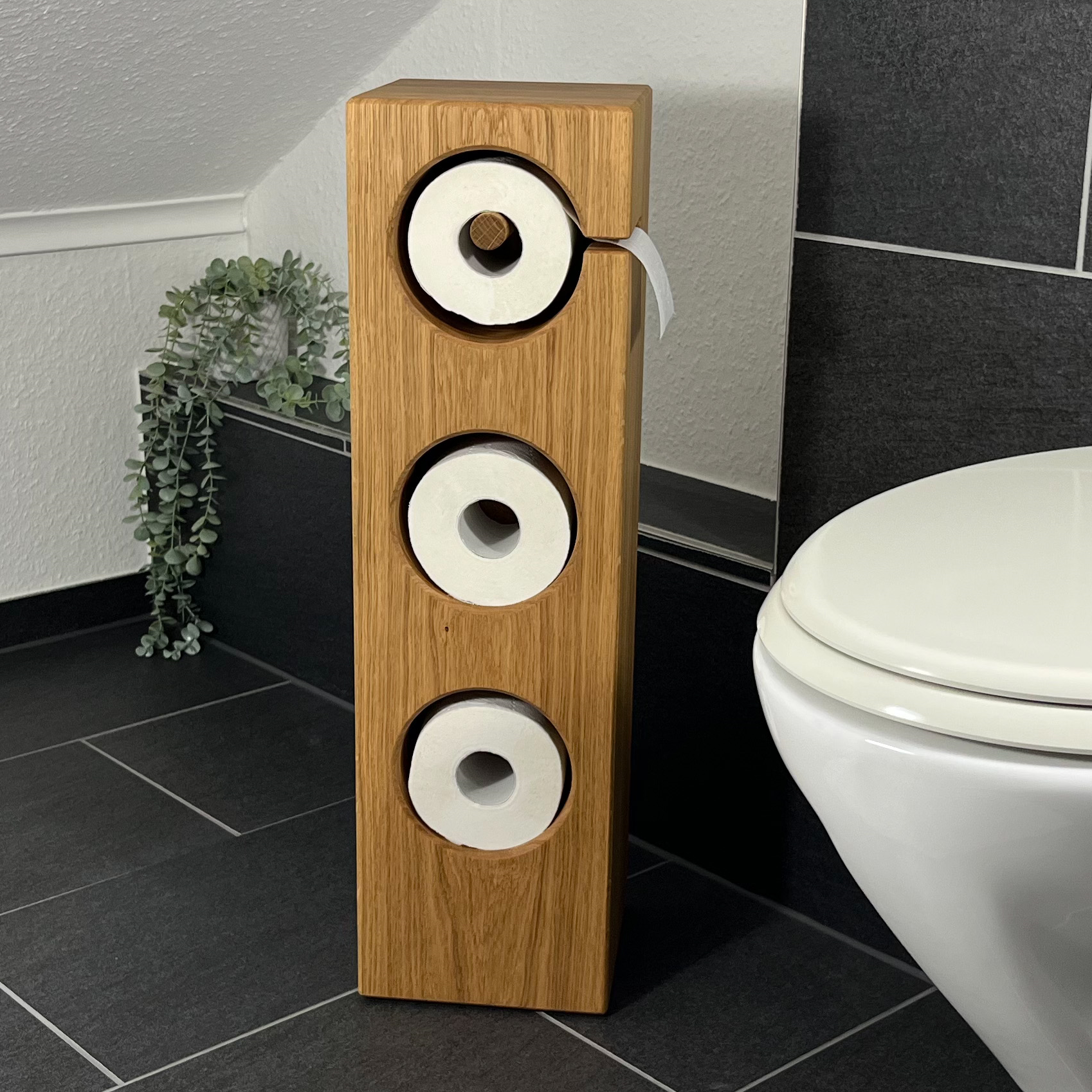 Toilettenpapierhalter aus Massivholz Eiche - ein echter Hingucker!