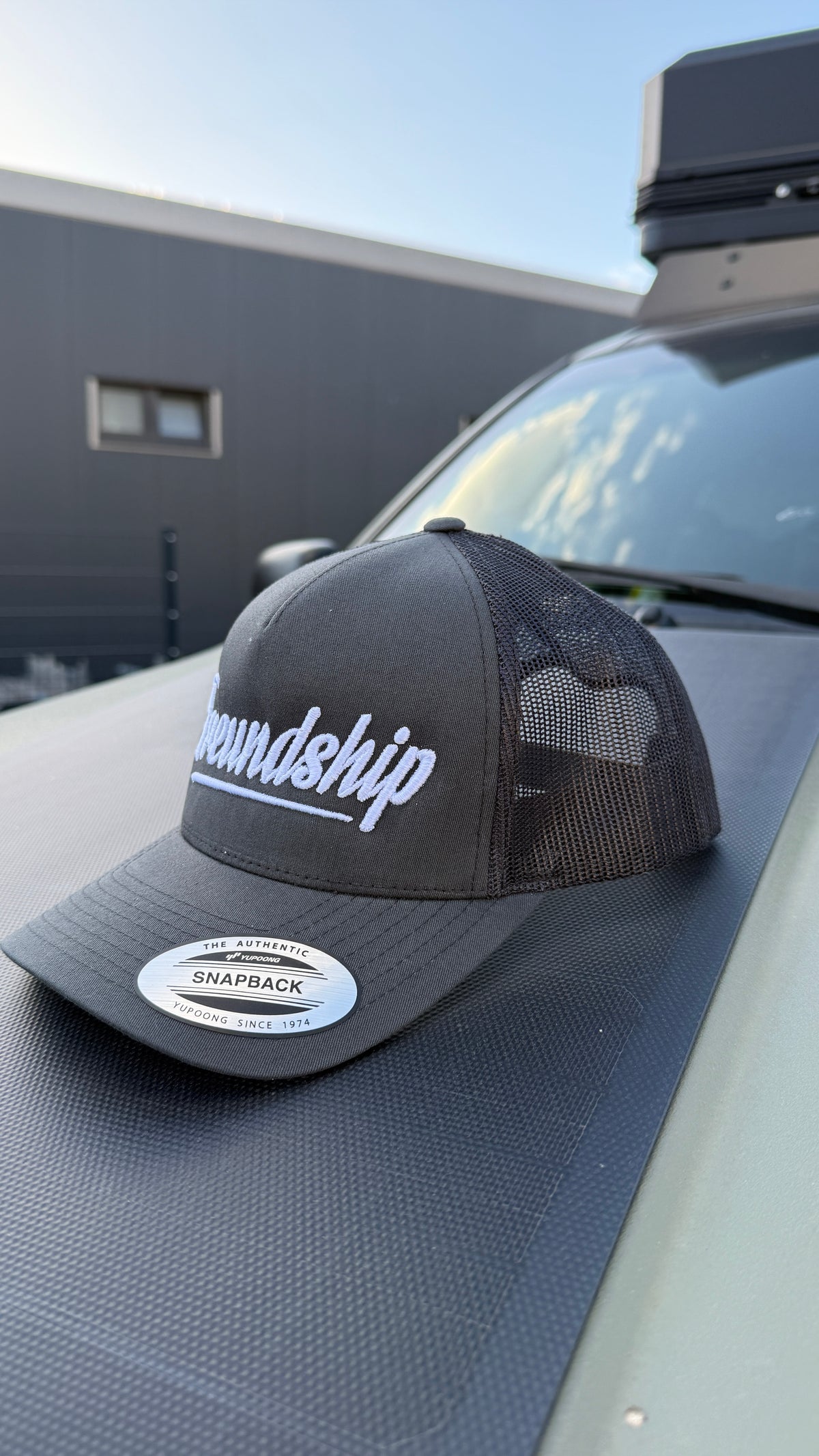 Snapback / Truckercap "Freundship"
