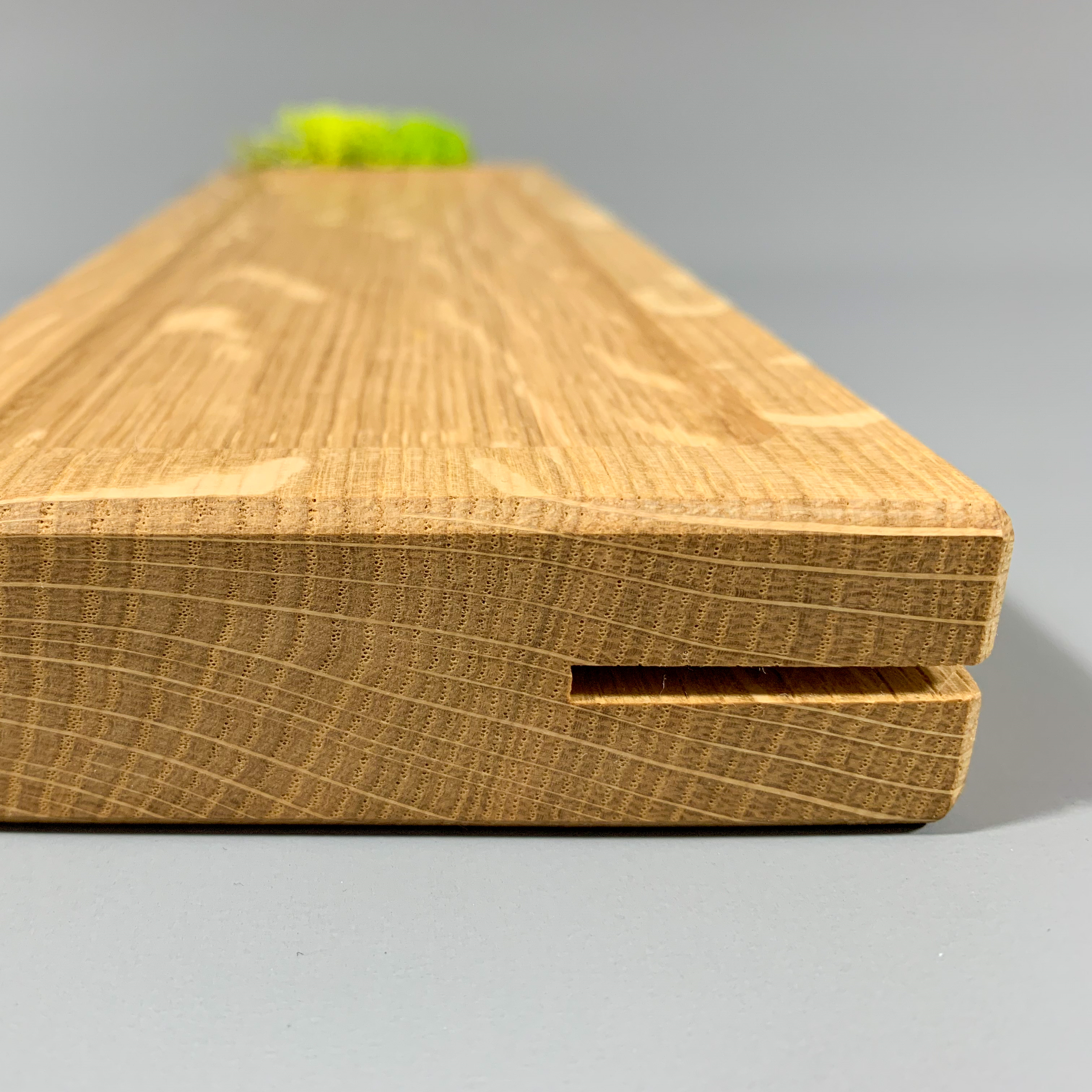 Schlüsselbrett aus Massivholz Eiche - magnetisch & mit Ablage