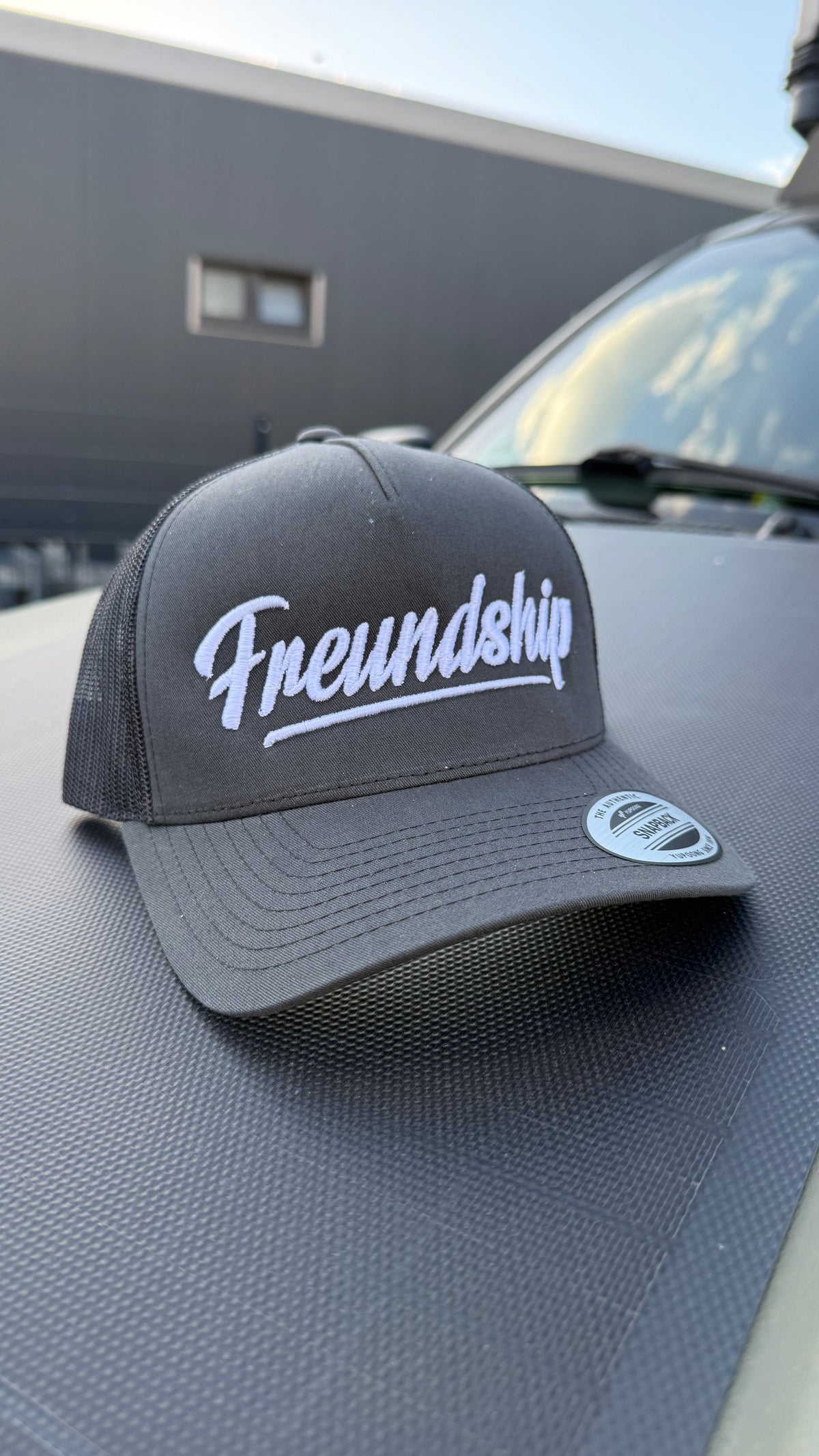 Snapback / Truckercap "Freundship"
