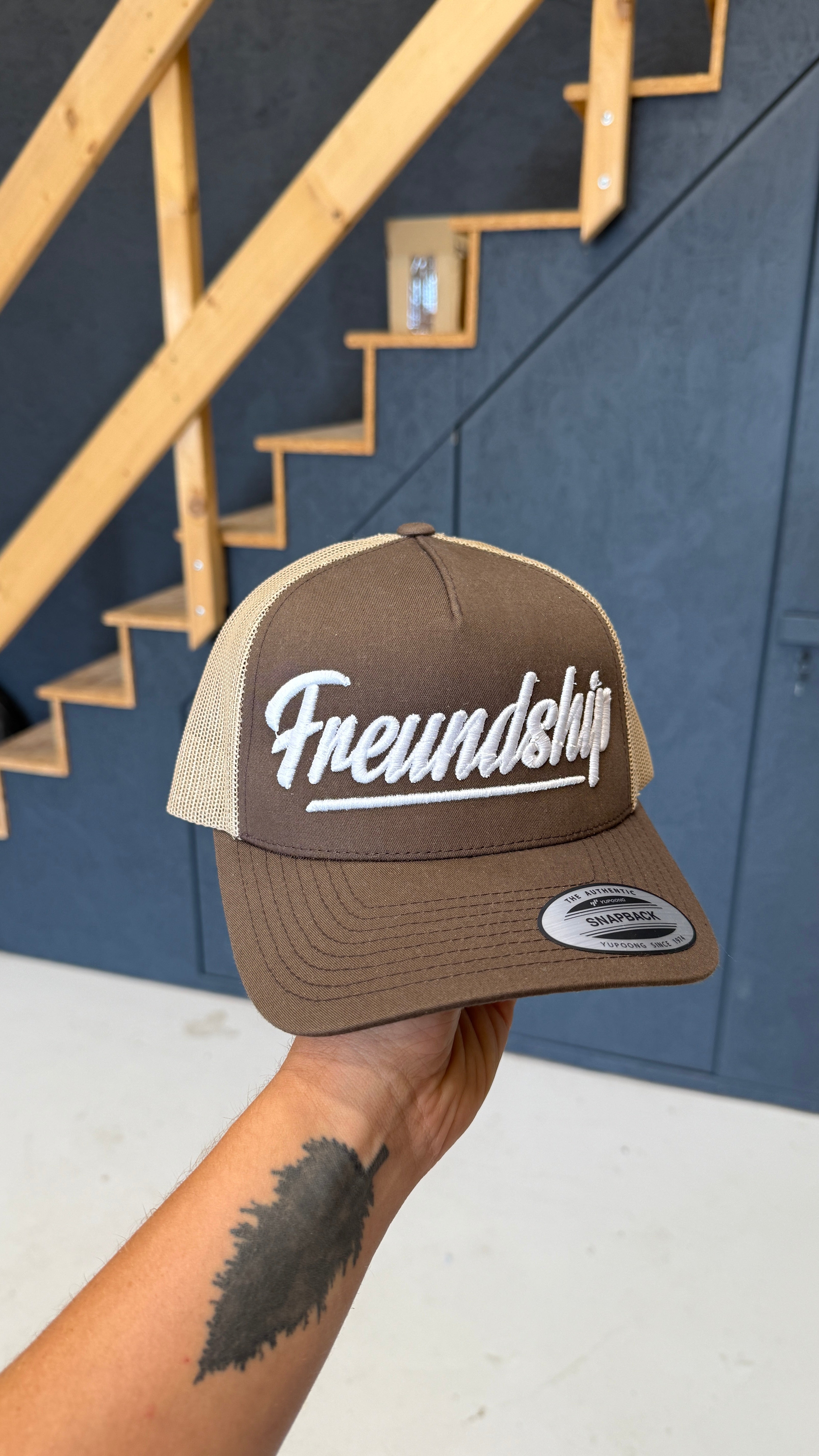 Snapback / Truckercap "Freundship"
