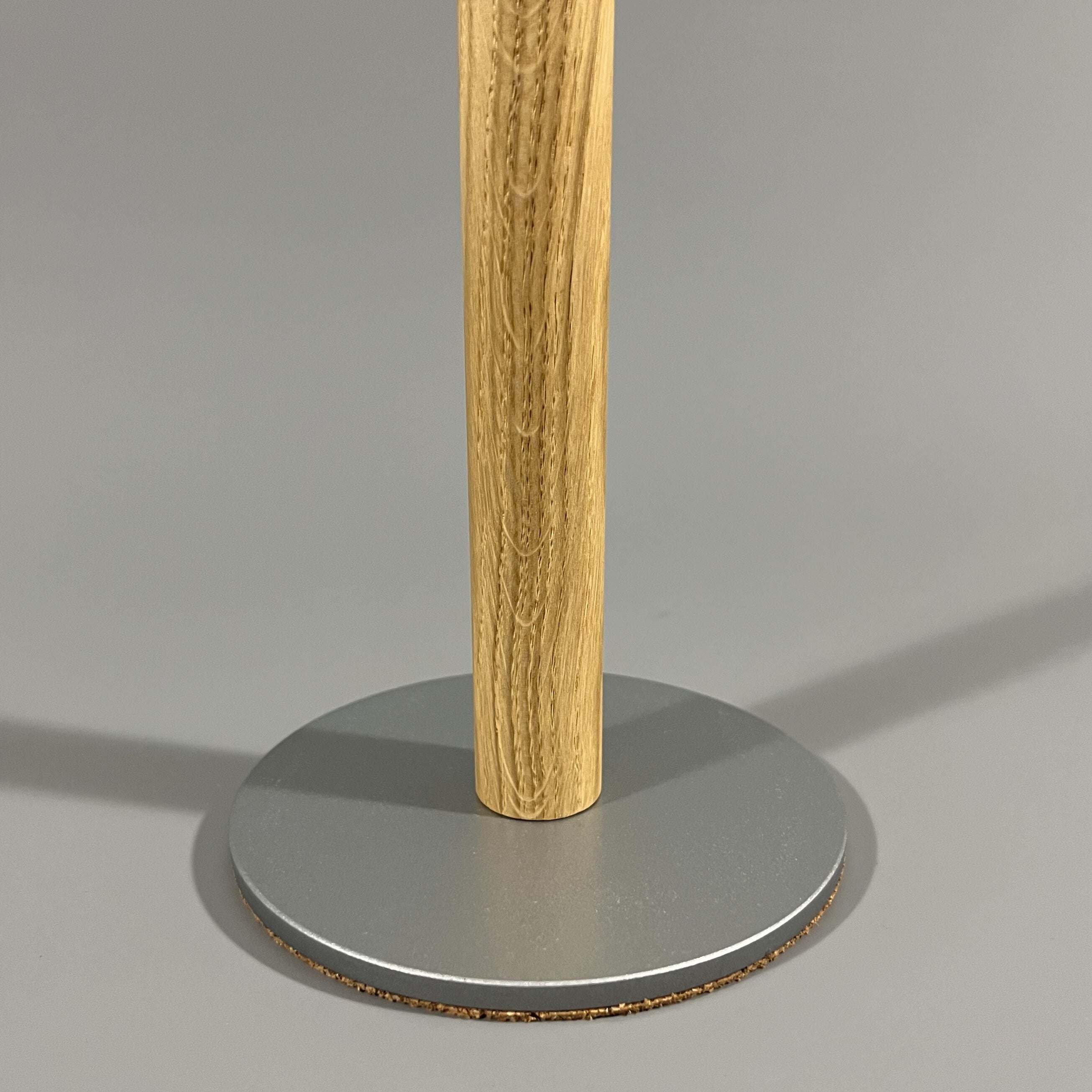 Küchenrollenhalter aus Holz - Metallfuß in Silbergrau