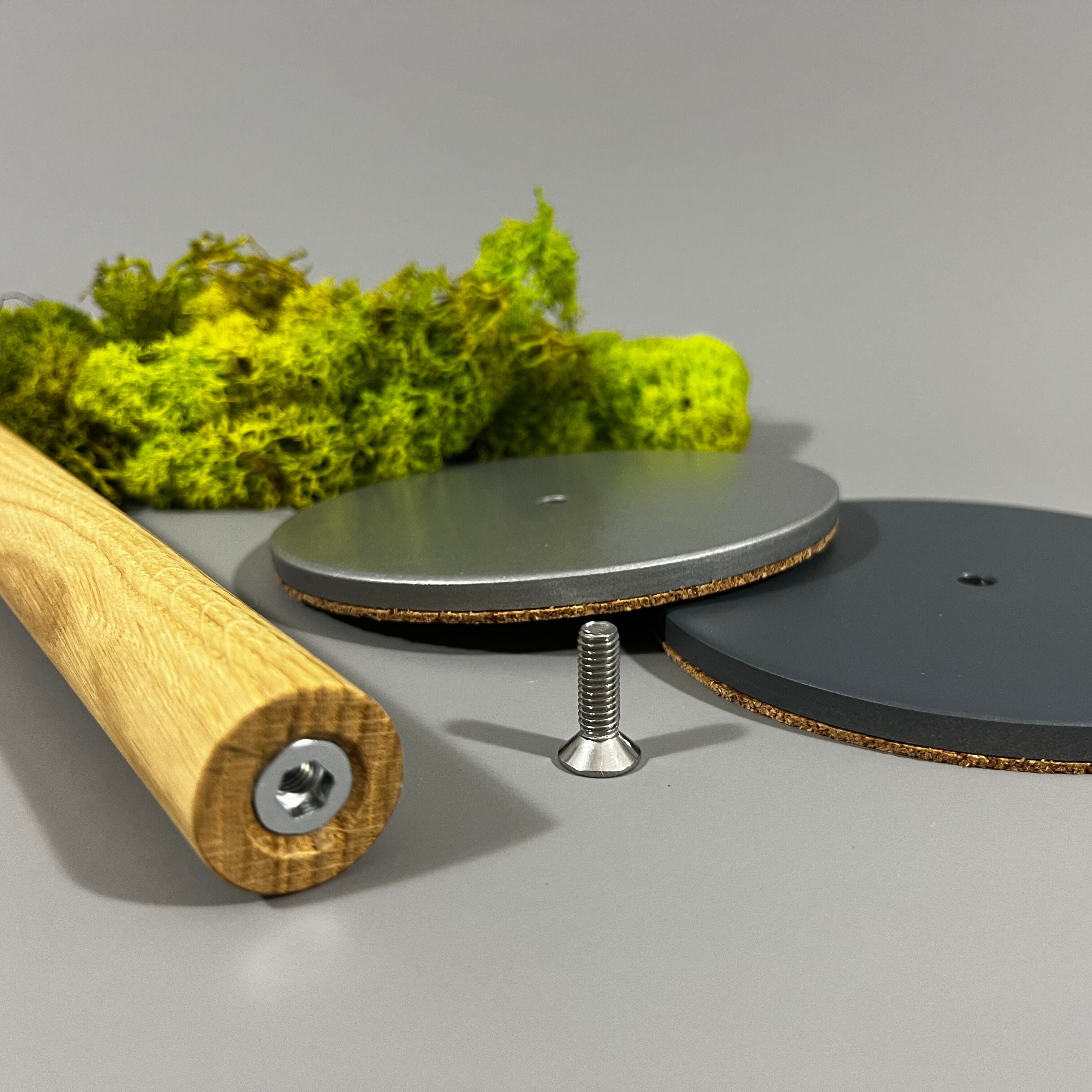 Küchenrollenhalter aus Holz - Metallfuß in Silbergrau