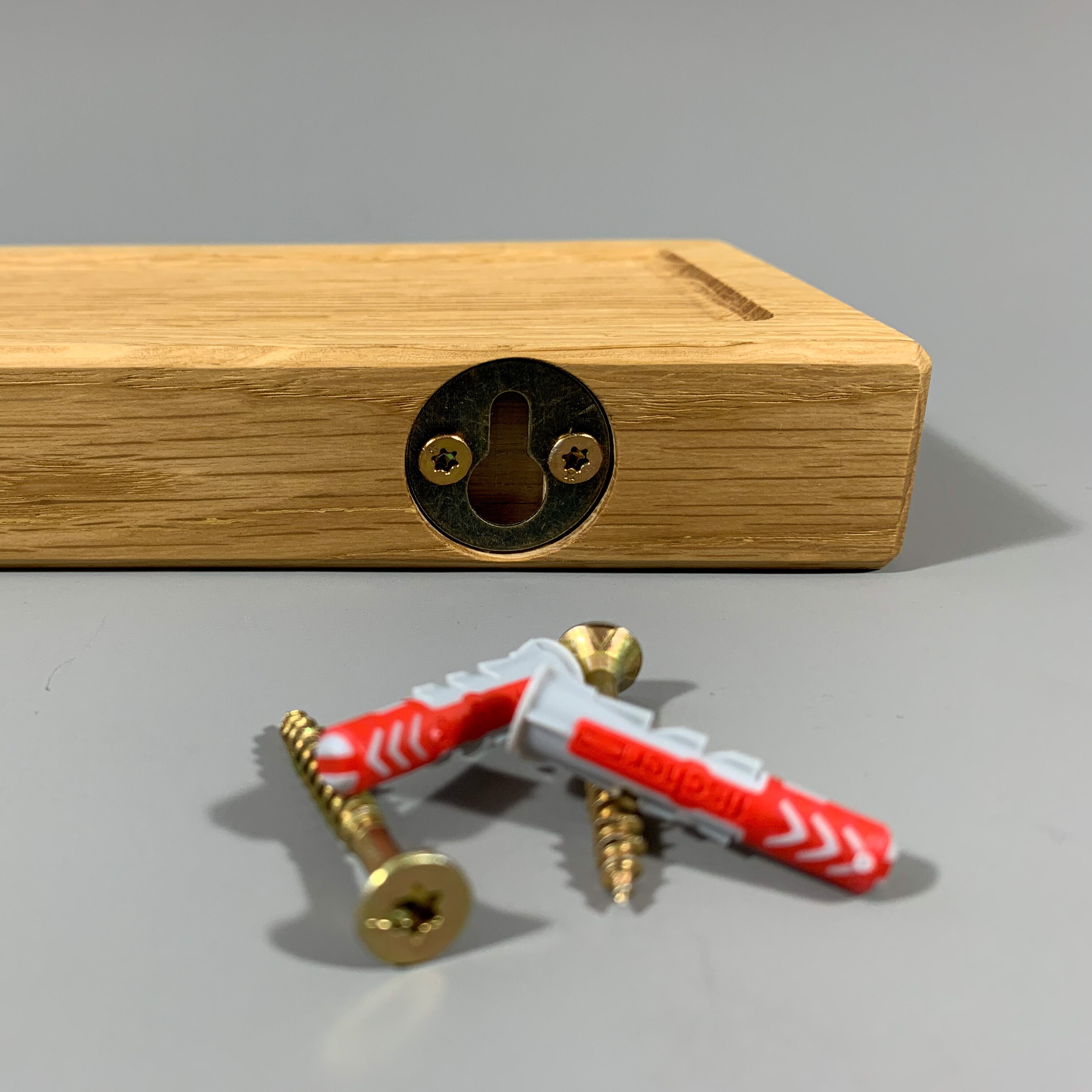 Schlüsselbrett aus Massivholz Eiche - magnetisch & mit Ablage